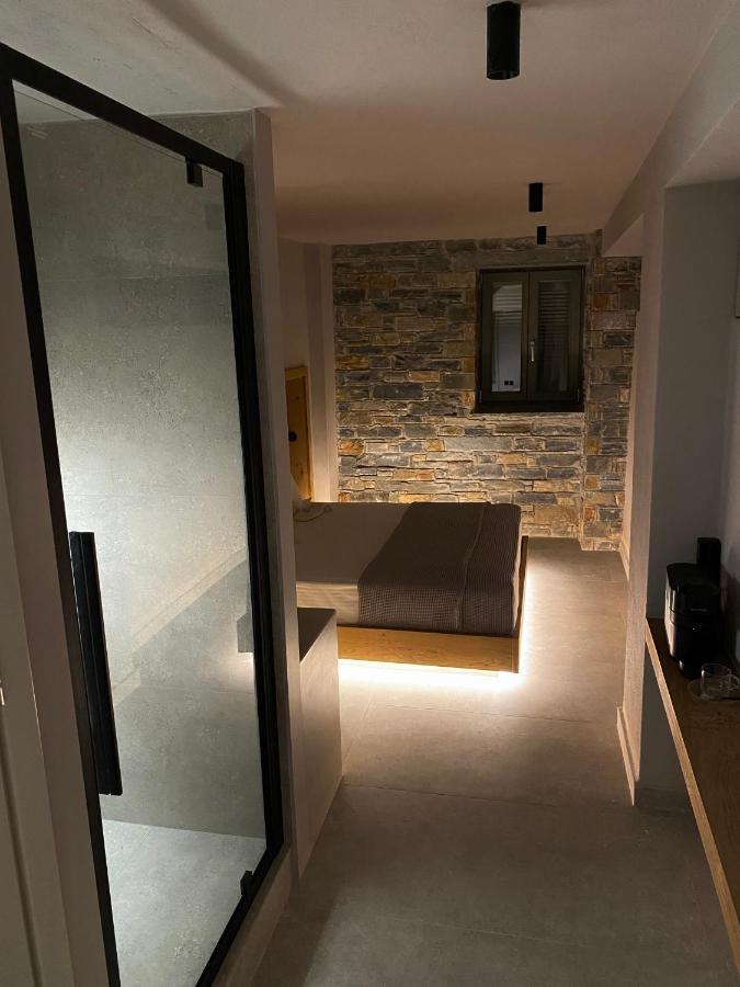 Ej Boutique Suites ميلينا المظهر الخارجي الصورة