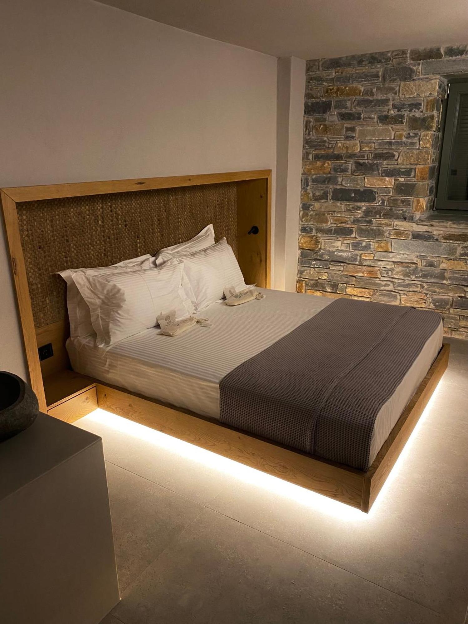 Ej Boutique Suites ميلينا المظهر الخارجي الصورة