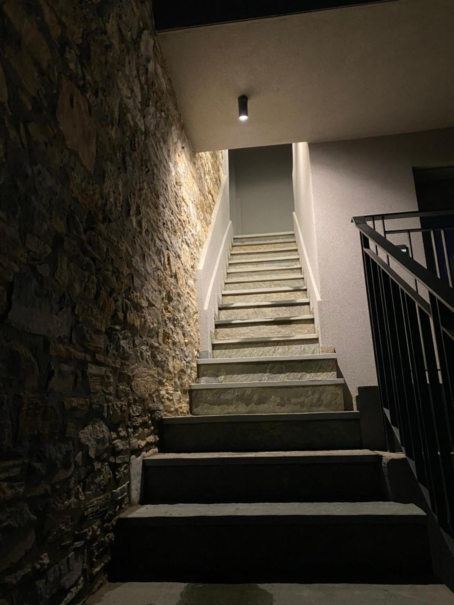 Ej Boutique Suites ميلينا المظهر الخارجي الصورة
